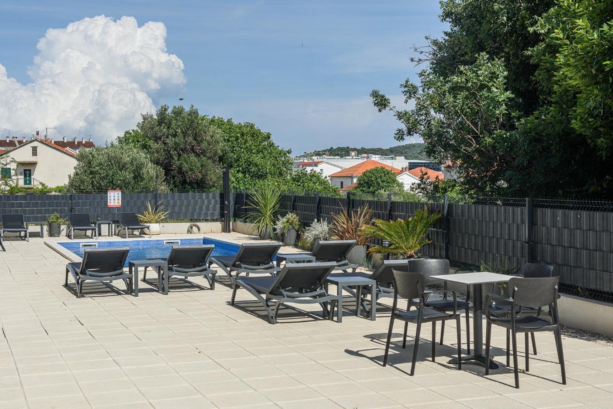 Relax Trogir Apartment ภายนอก รูปภาพ